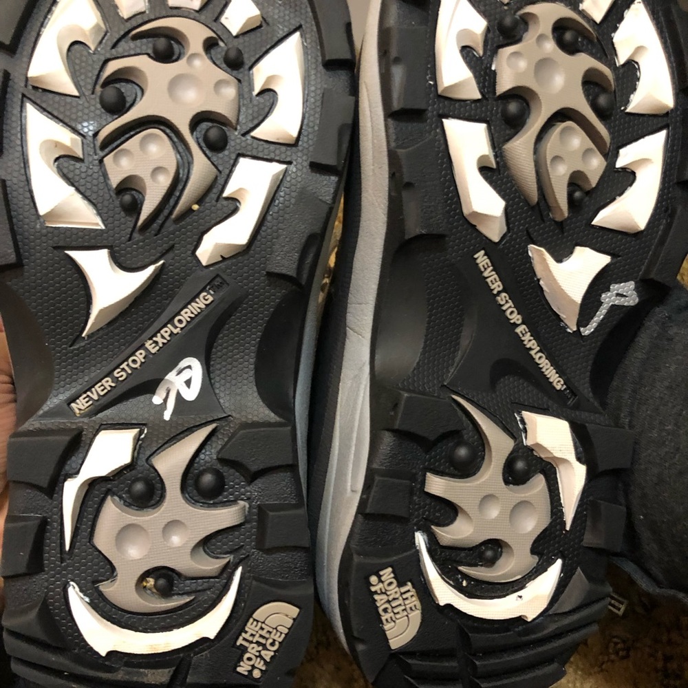 The North Face Women’s Boots - Picture 7 of 7